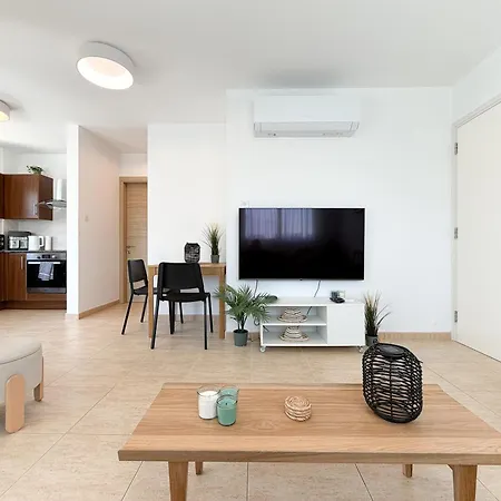 Chromata Penthouse * Paralímni