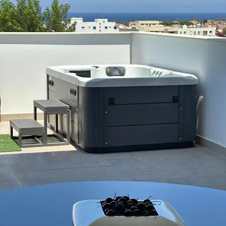 Chromata Penthouse Lejlighed *